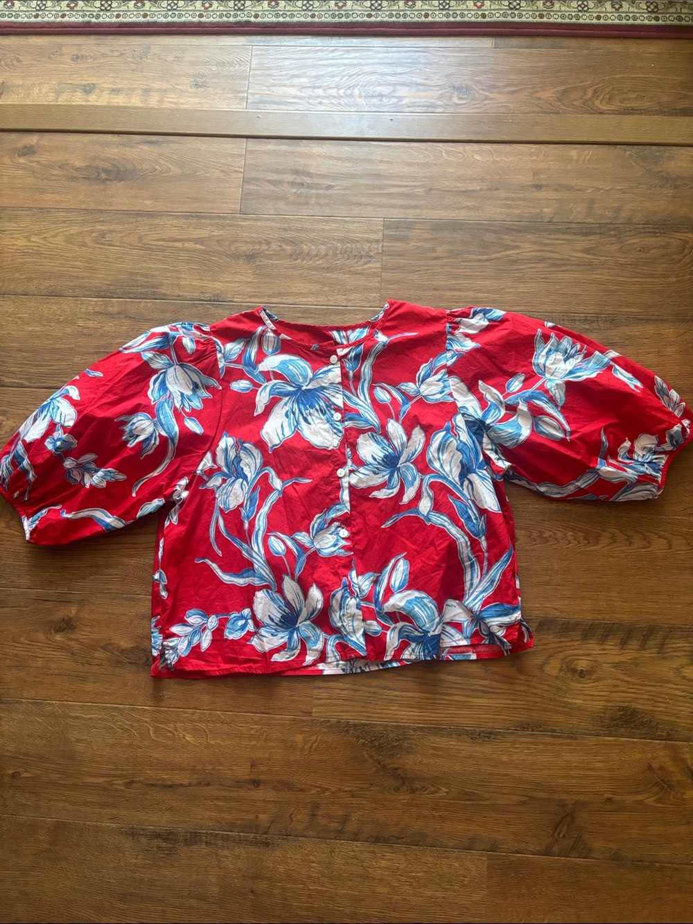 Karen Kane Red Floral Puff-Sleeve Cotton Top